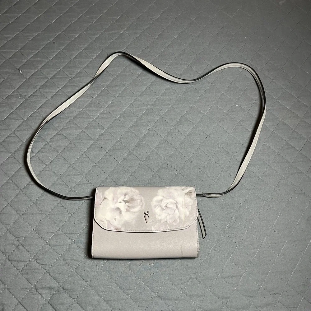 Simply Vera Vera Wang Grey White Floral Faux Leather Crossbody Purse